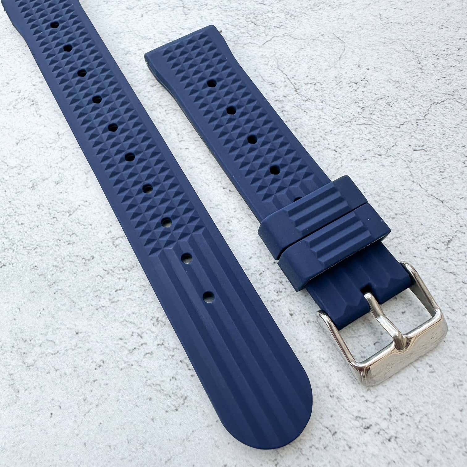 Waffle Silicone Dive Watch Strap Dark Blue 4