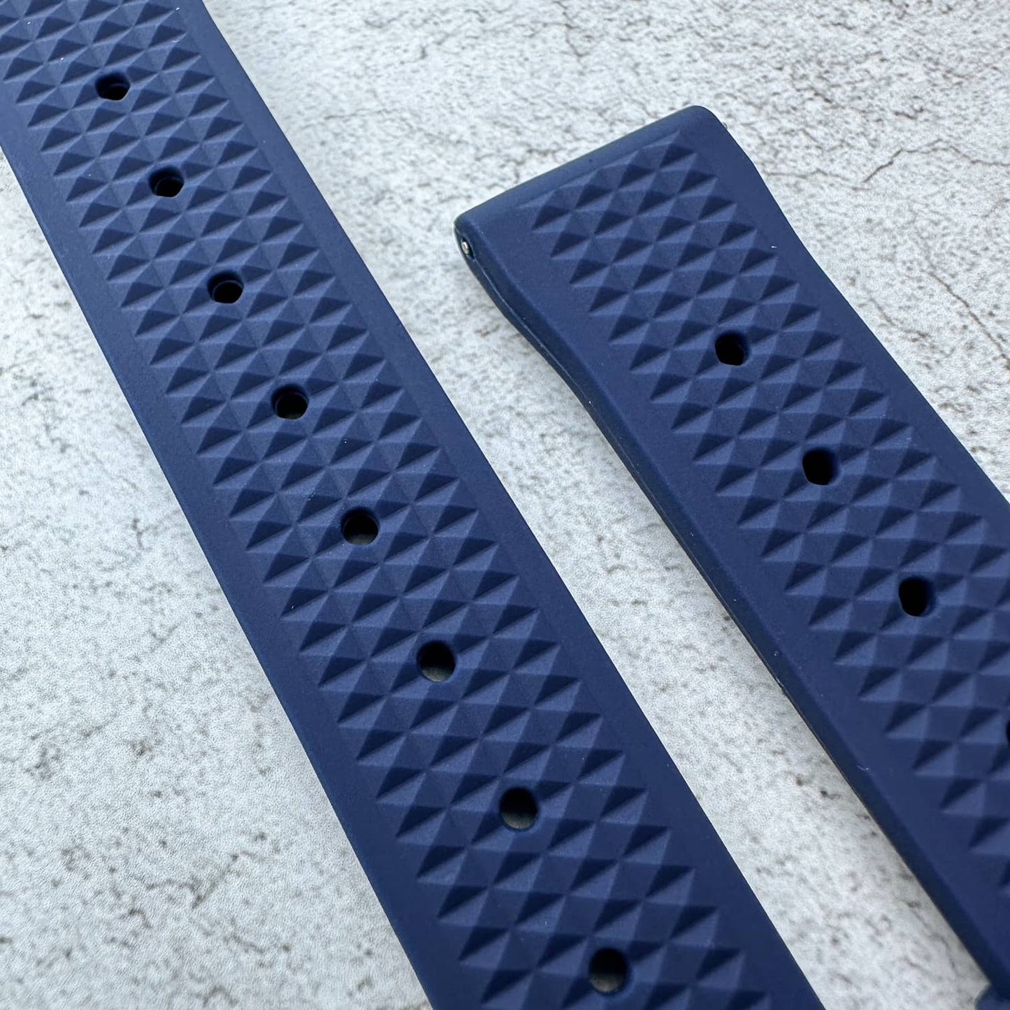 Waffle Silicone Dive Watch Strap Dark Blue 5