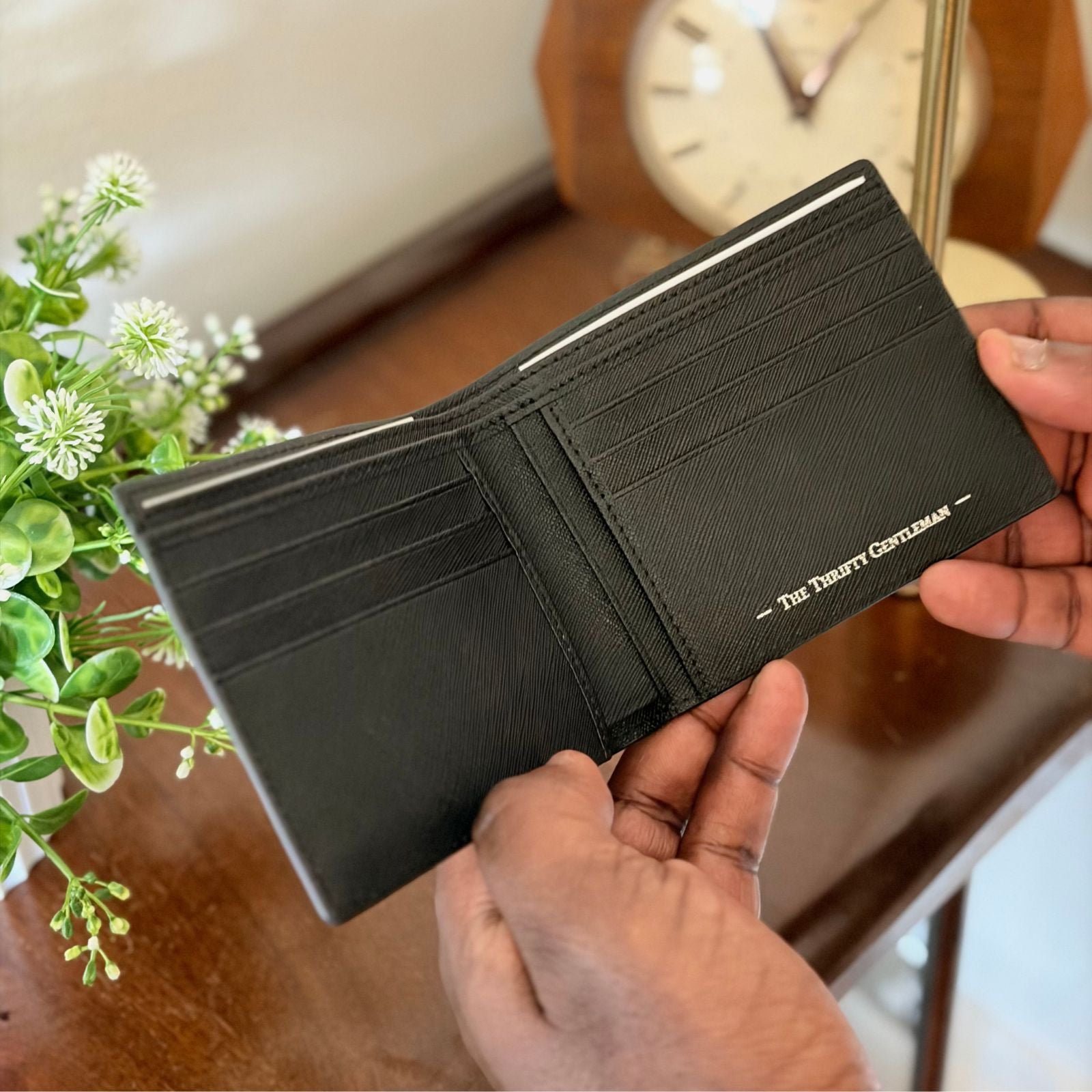 Genuine Saffiano Leather Bifold Wallet Black Full Capacity Leather Wallet 6