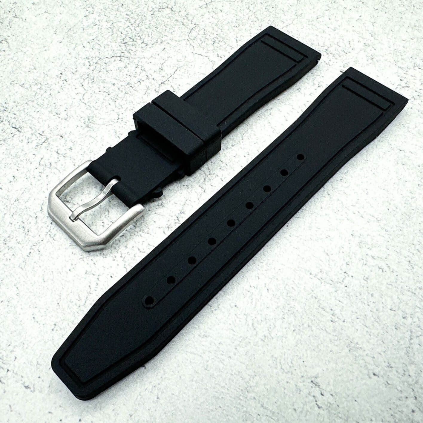 Silicone Pilot Quick Release Watch Strap Black 20mm 22mm The Thrifty Gentleman 4