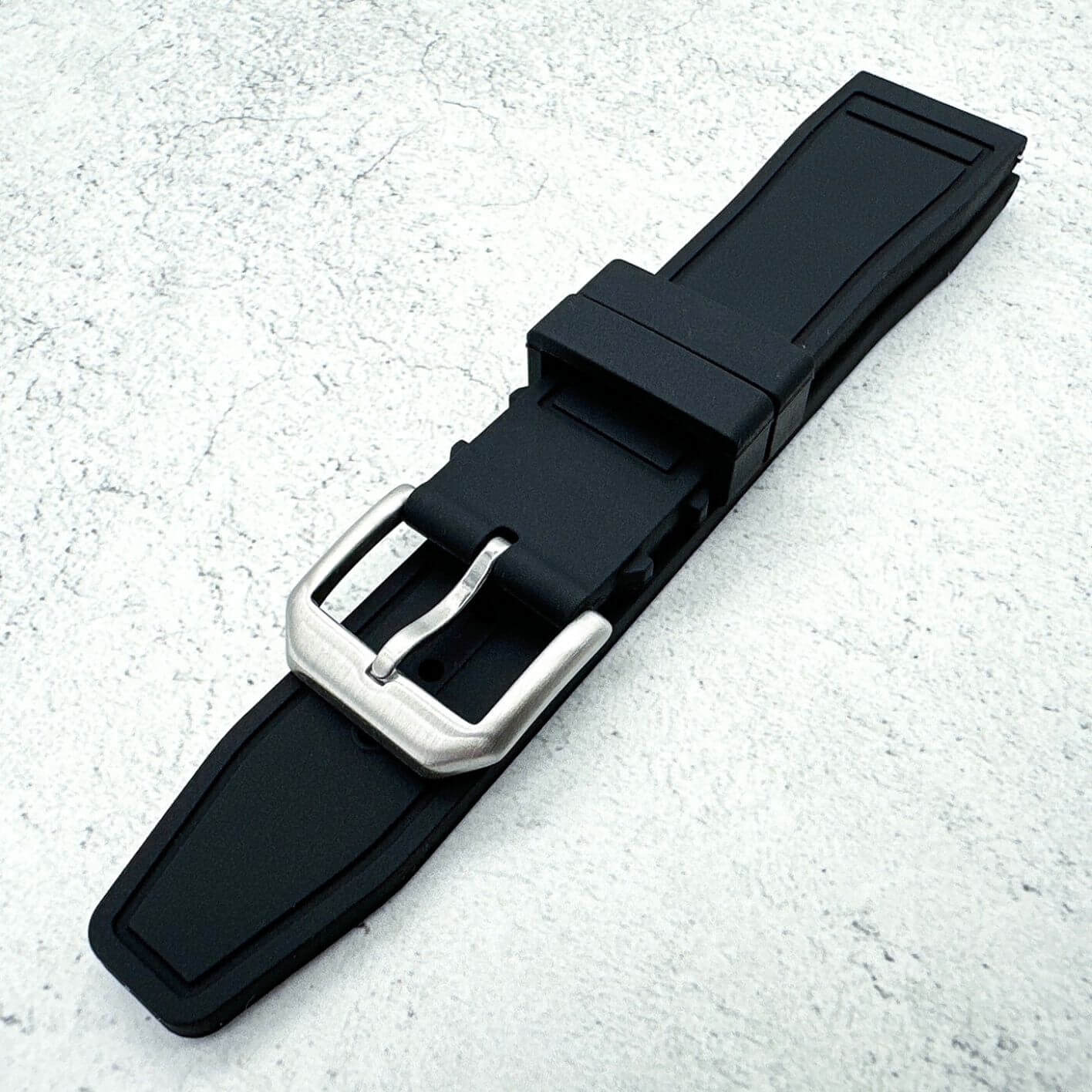 Silicone Pilot Quick Release Watch Strap Black 20mm 22mm The Thrifty Gentleman 5