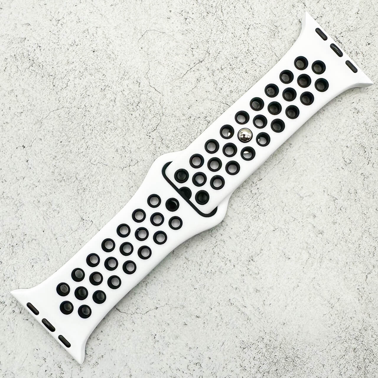 Silicone Sport Watch Band For Apple Watch In White And Black 1