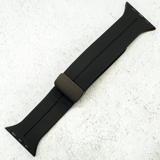 Silicone Strap With Magnetic Clasp For Apple Watch In Black 1
