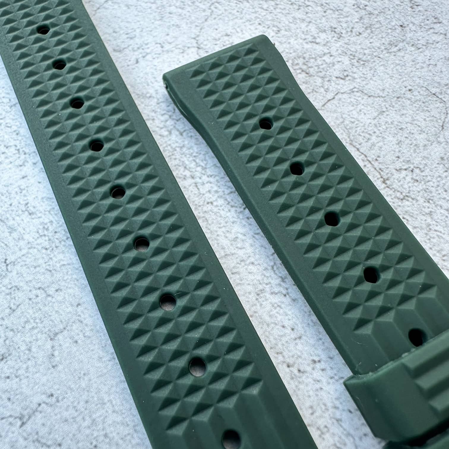 Waffle Silicone Dive Watch Strap Green 5